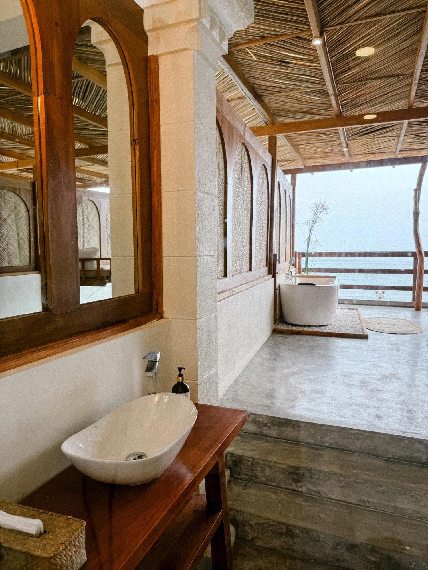 Ocean Bliss By Sugar Coliving Hotel Weligama Exterior photo